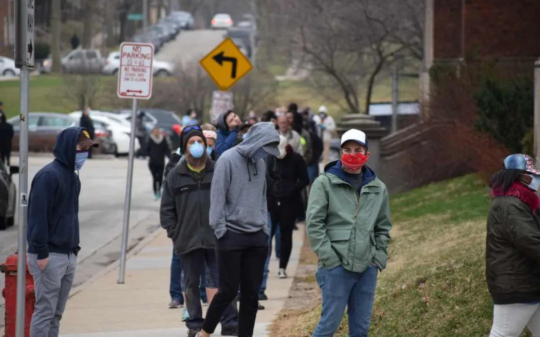 Election Starts as Chaotic as Predicted