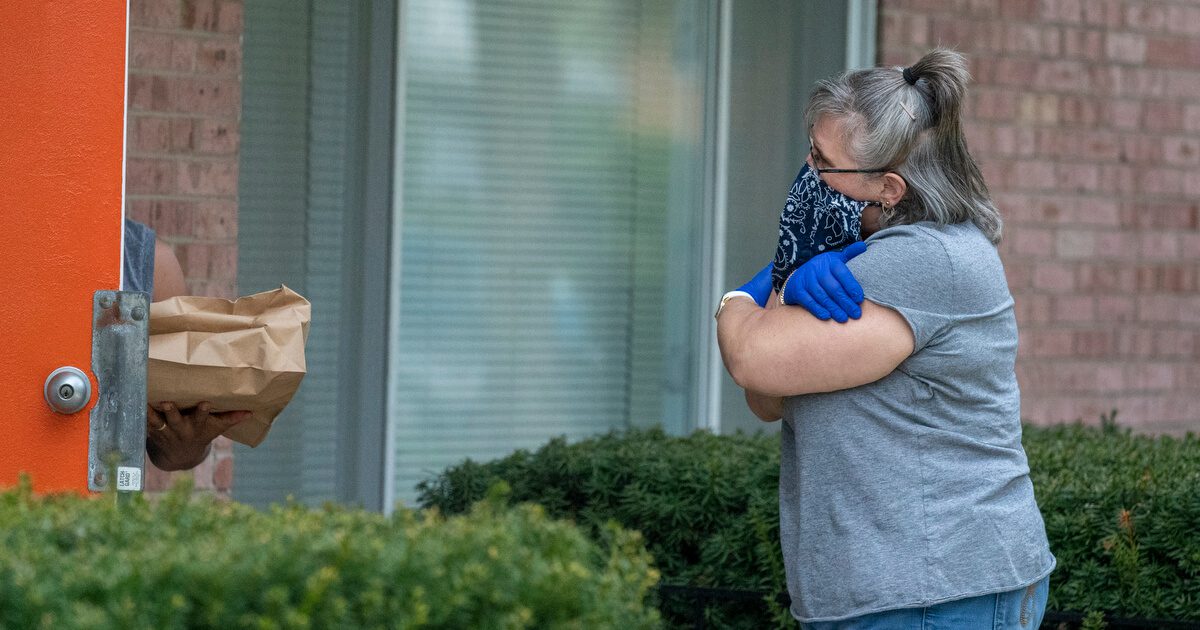 This 7-year-old's Virtual Lemonade Stand Raised Enough Money to Feed 600 Families for a Week