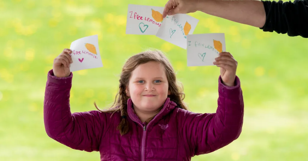 This 7-year-old's Virtual Lemonade Stand Raised Enough Money to Feed 600 Families for a Week