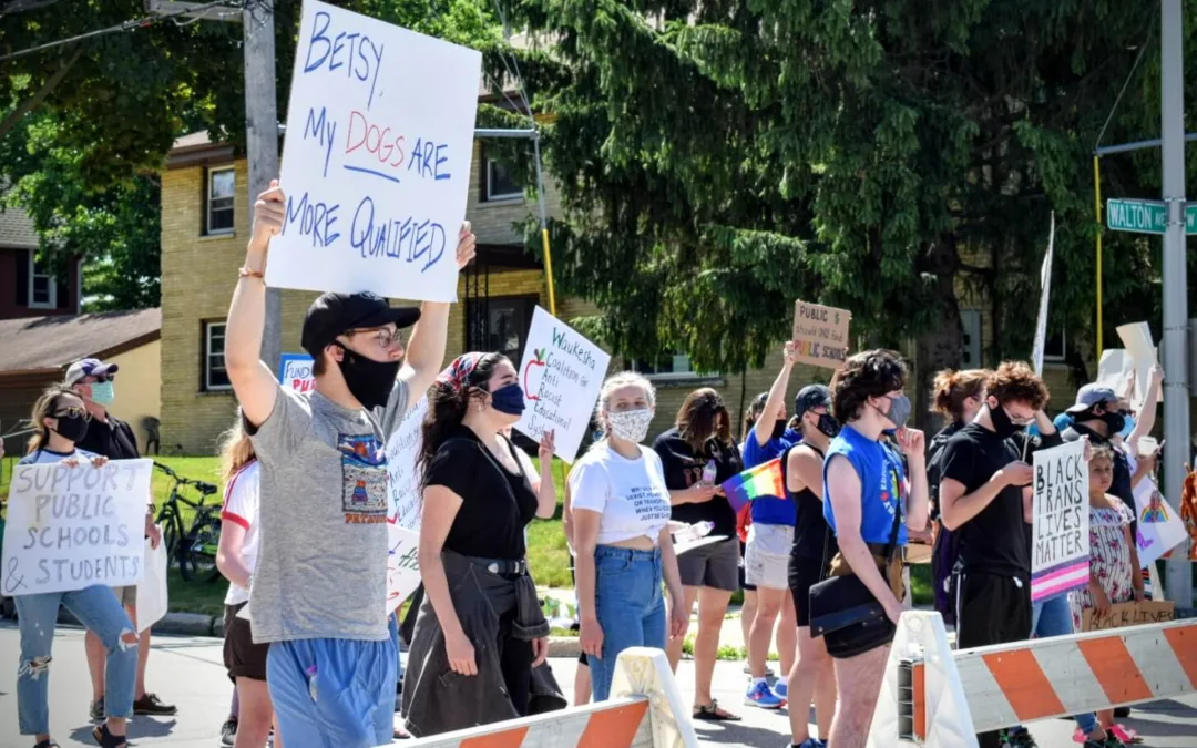 Here’s How Pence and DeVos Were Greeted in Waukesha