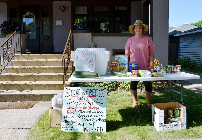Free Food Stand Helps Fill A Racine Food Desert
