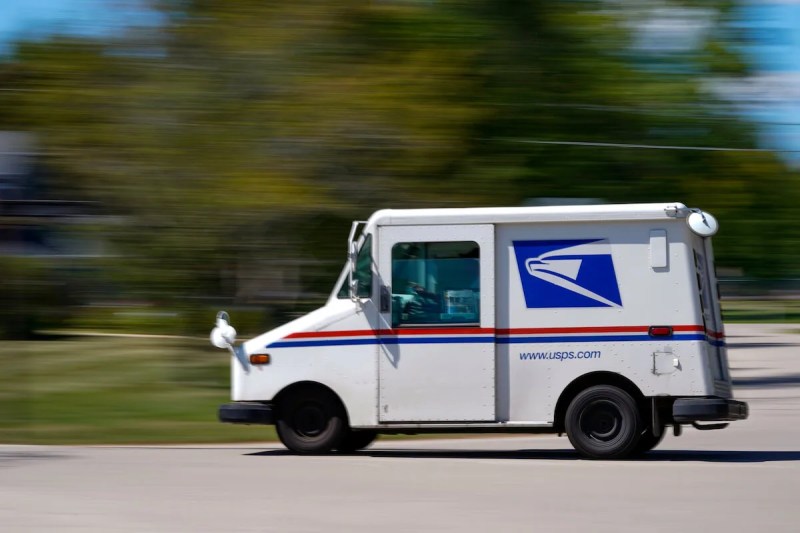 Postal service can handle absentee ballot volume