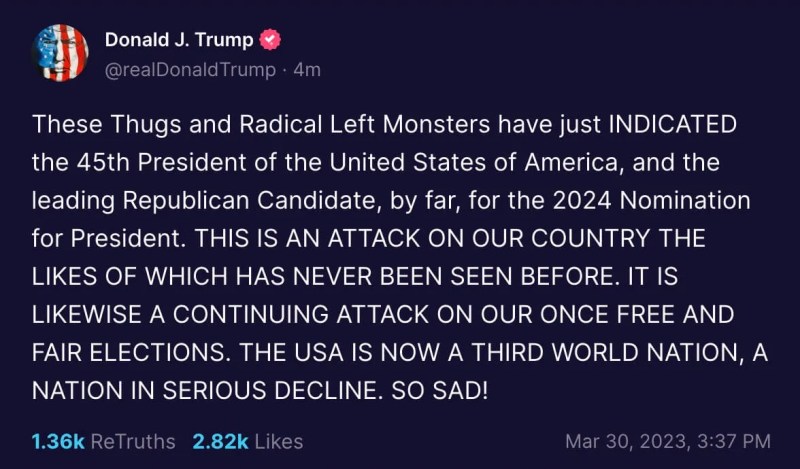 Dusk settles over the White House