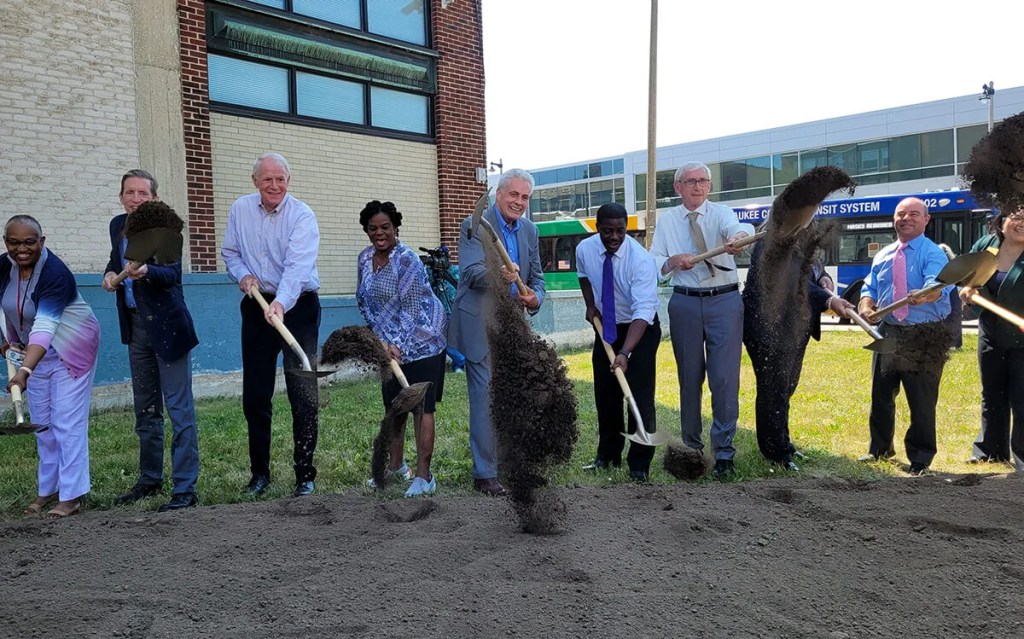Milwaukee Aims to Fight Disparities, Reduce Emissions With All-Electric Bus Line