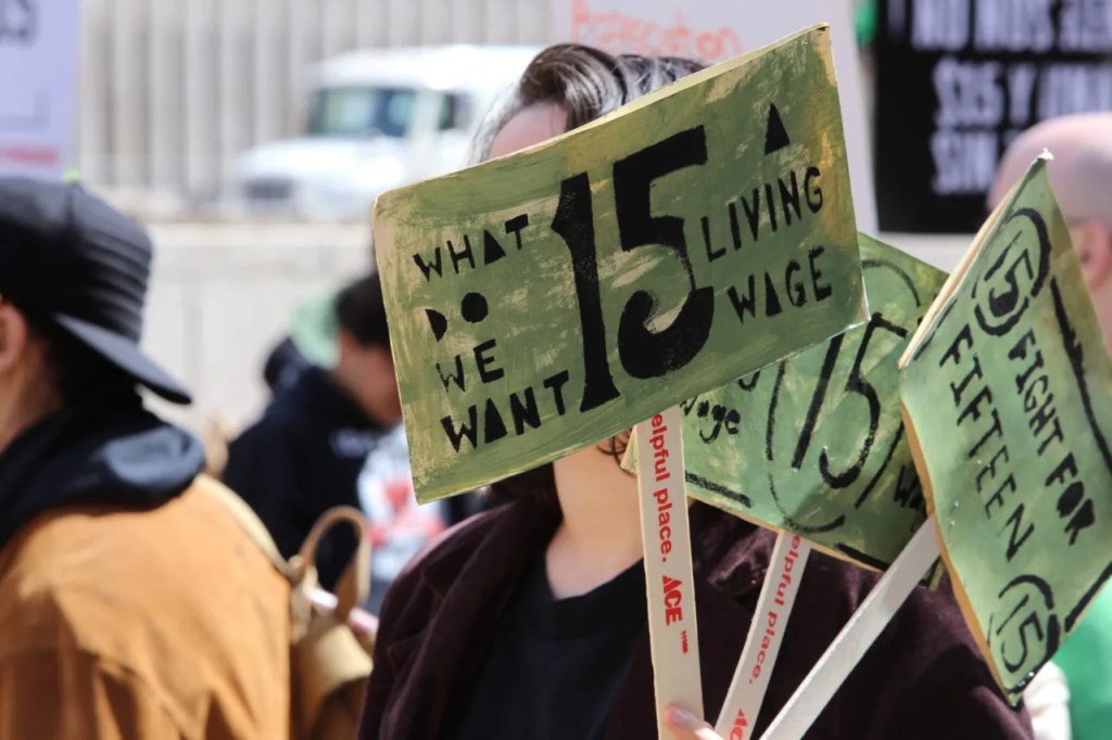‘$15 is Just a Start’: Wisconsin Residents Push for a Minimum Wage Hike