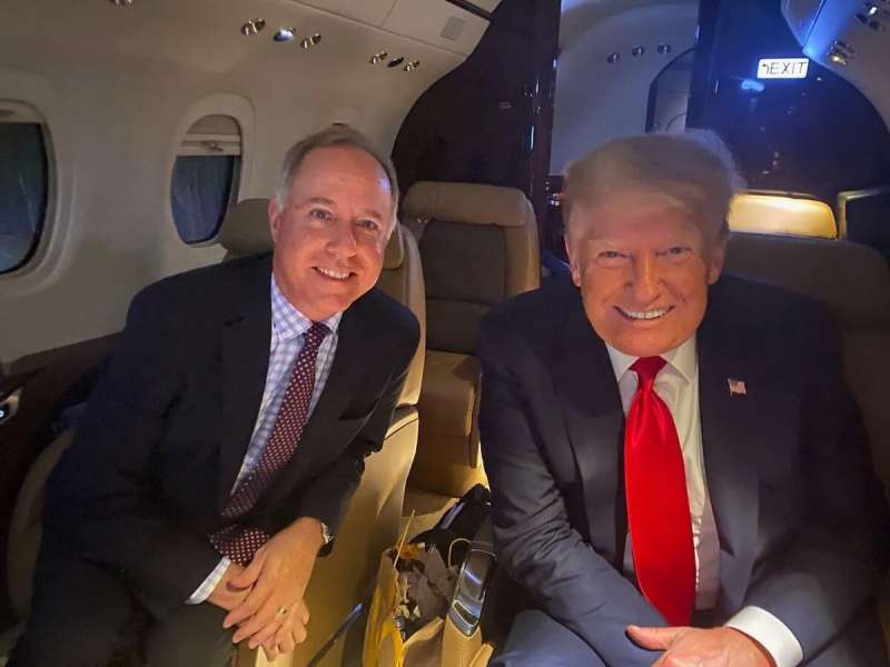 Trump Vos Plane