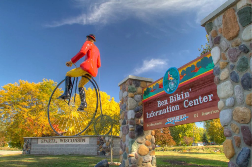 9 Roadside Attractions Across Wisconsin Worth Making a Stop For