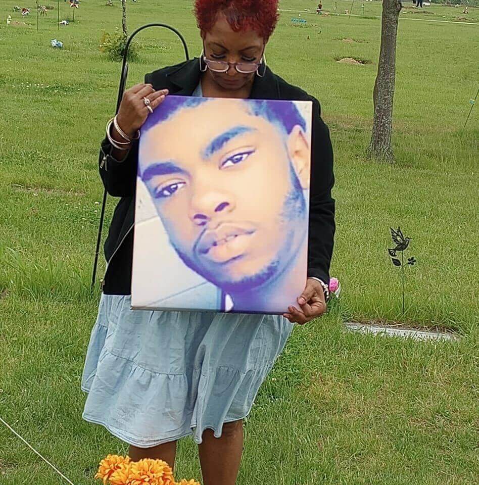 Unhappy Holidays: When the ‘Most Wonderful Time of the Year’ Isn’t