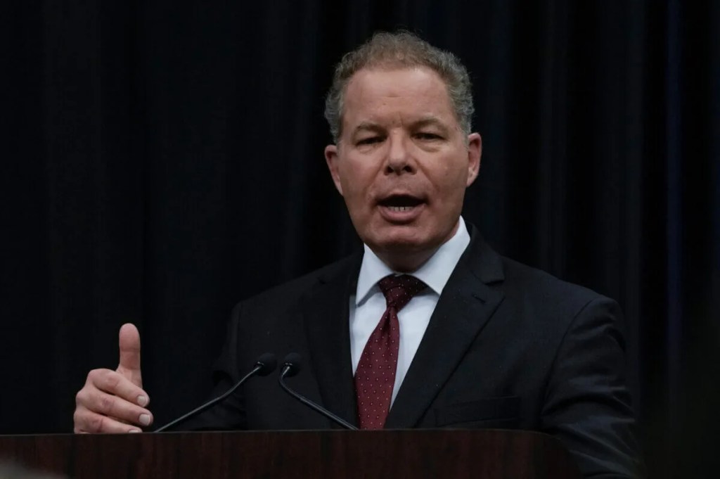 Group Backing Dan Kelly Sends Disturbing Homophobic Texts, Videos to Voters 