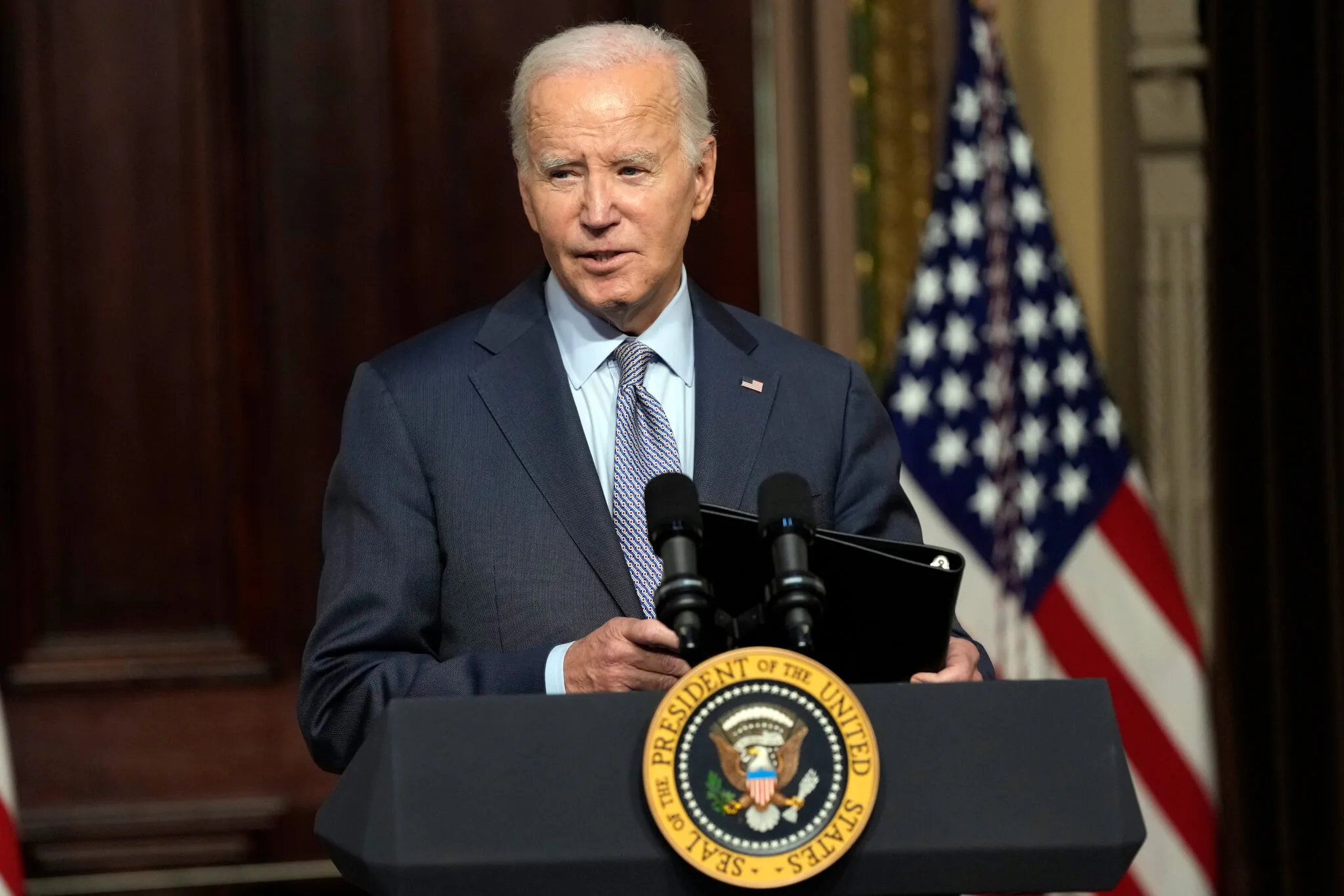 Biden moves to ban all junk fees and hidden charges for Wisconsinites