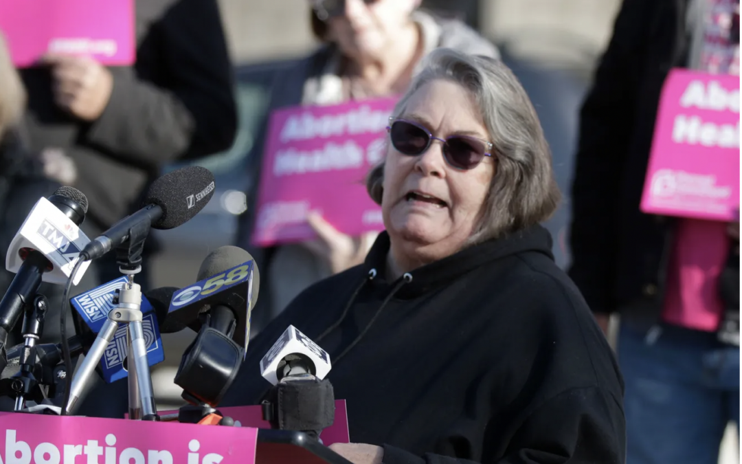 Wisconsin woman shares her painful miscarriage message