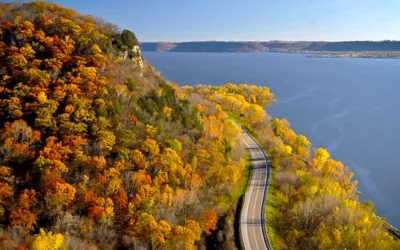 11 iconic places to stop along Wisconsin’s Great River Road