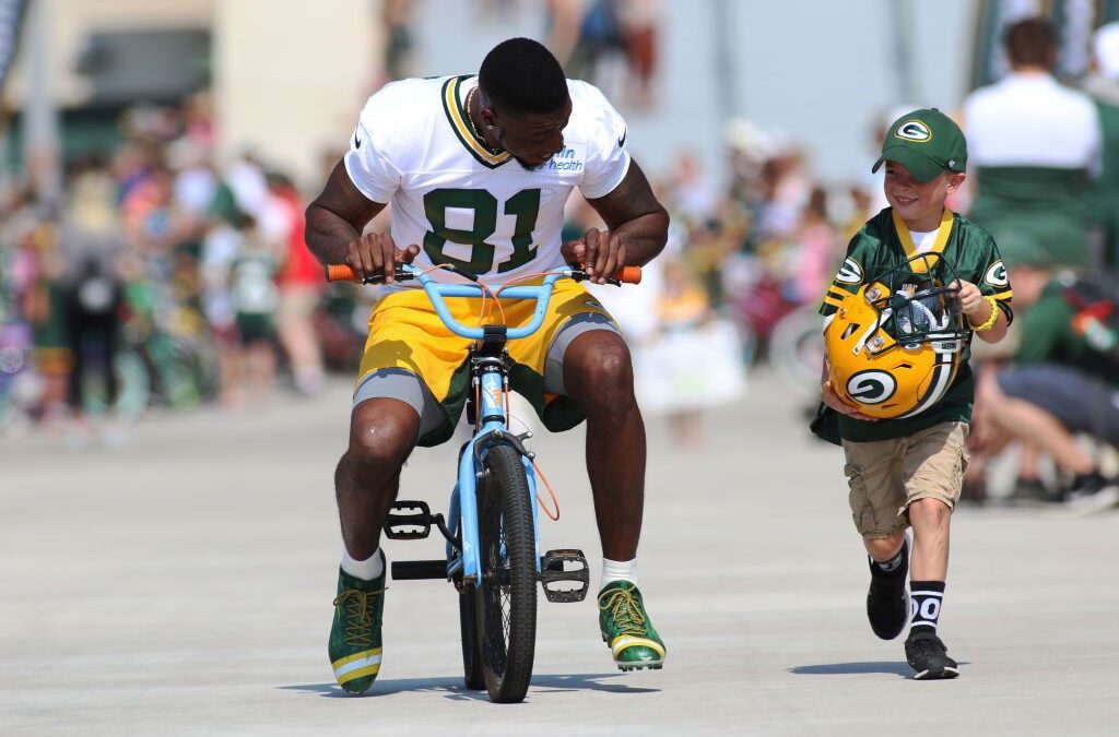 When (& why) the Packers started riding kids’ bikes to training camp