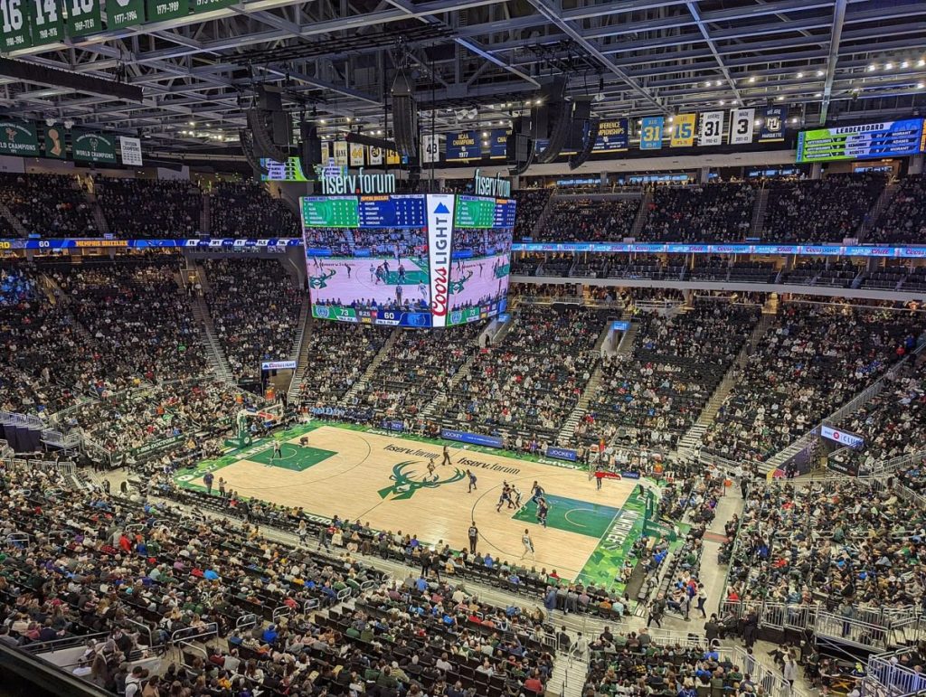 12 places in Milwaukee that offer student discounts