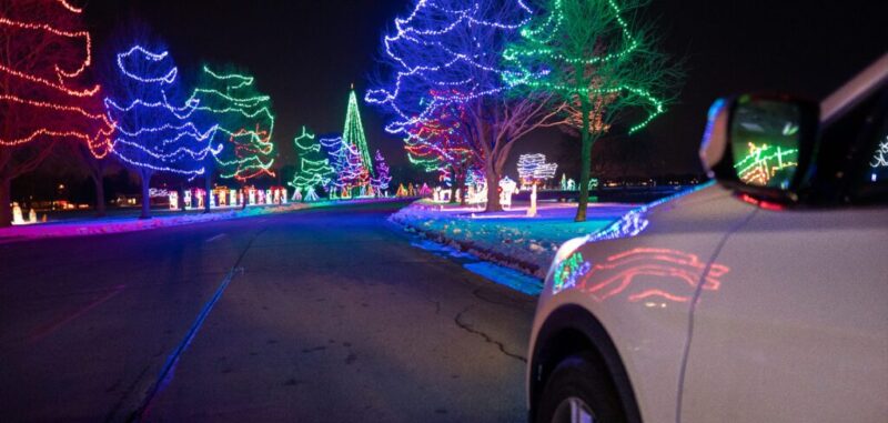 The 12 best holiday light displays across Wisconsin