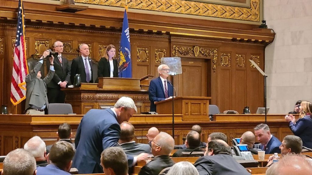 Evers deploys flattery on the Legislature, hoping for a final bipartisan act