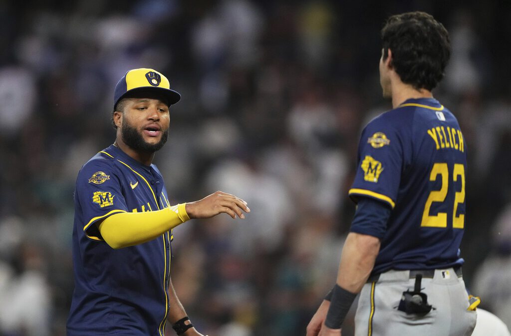 Brewers become first NL team to reach 60 victories, riding 11-game win streak