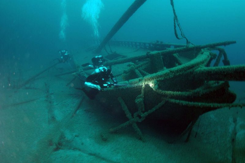 the Gallinipper is one of the great lakes of wisconsin's famous shipwrecks
