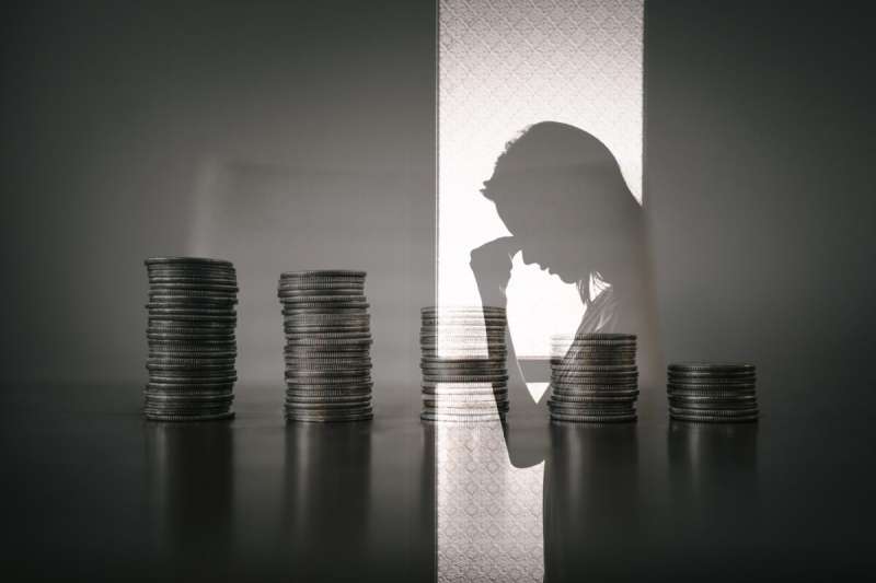 Studies show growing economic concerns are sweeping the nation.