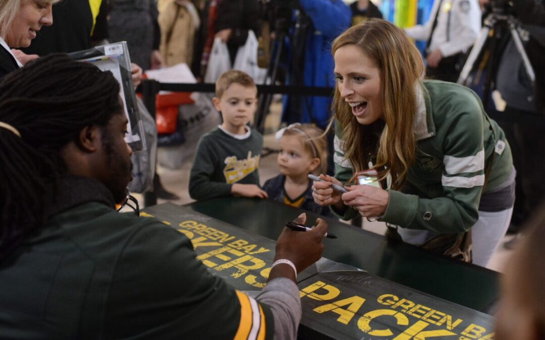 Green Bay Packers players to sign autographs to raise money for Salvation Army of Greater Green Bay