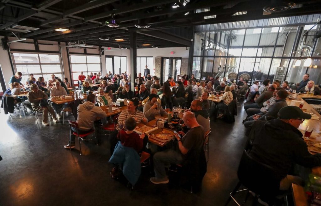 Cabin fever? Bars, breweries have speed puzzling, trivia, outdoor fests