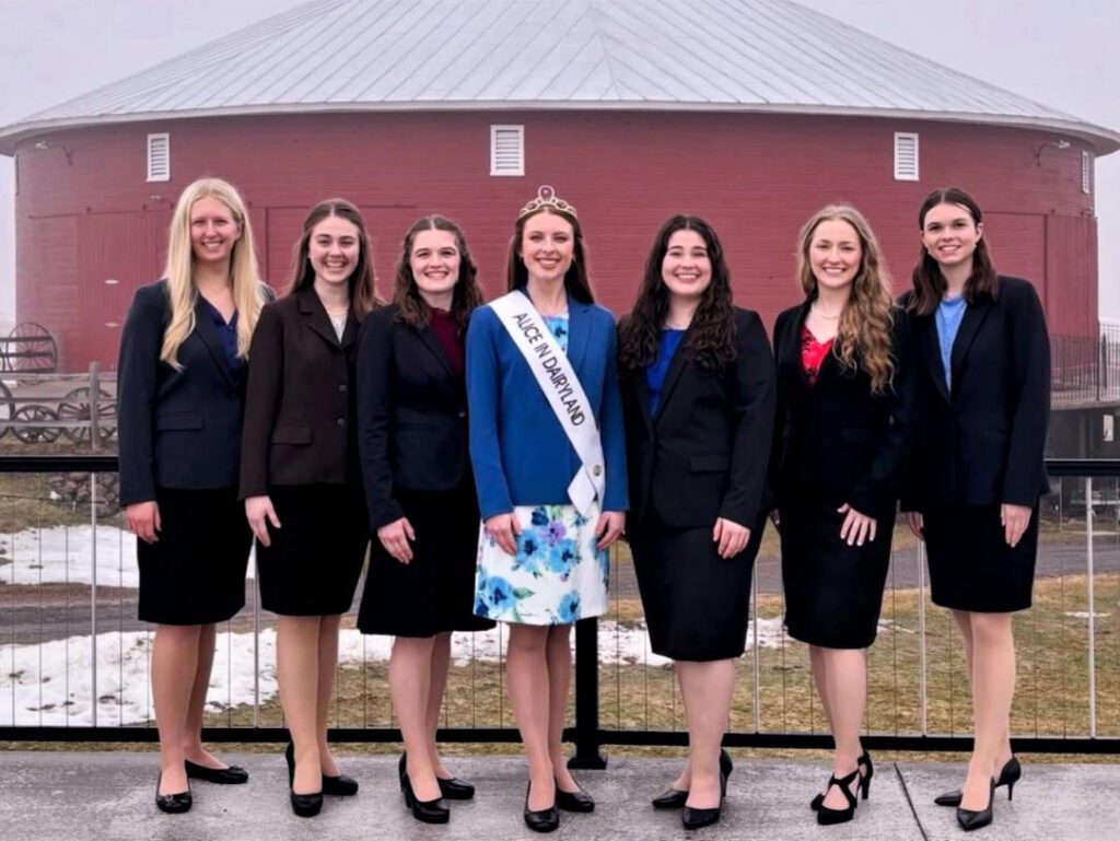 Alice in Dairyland contestants.