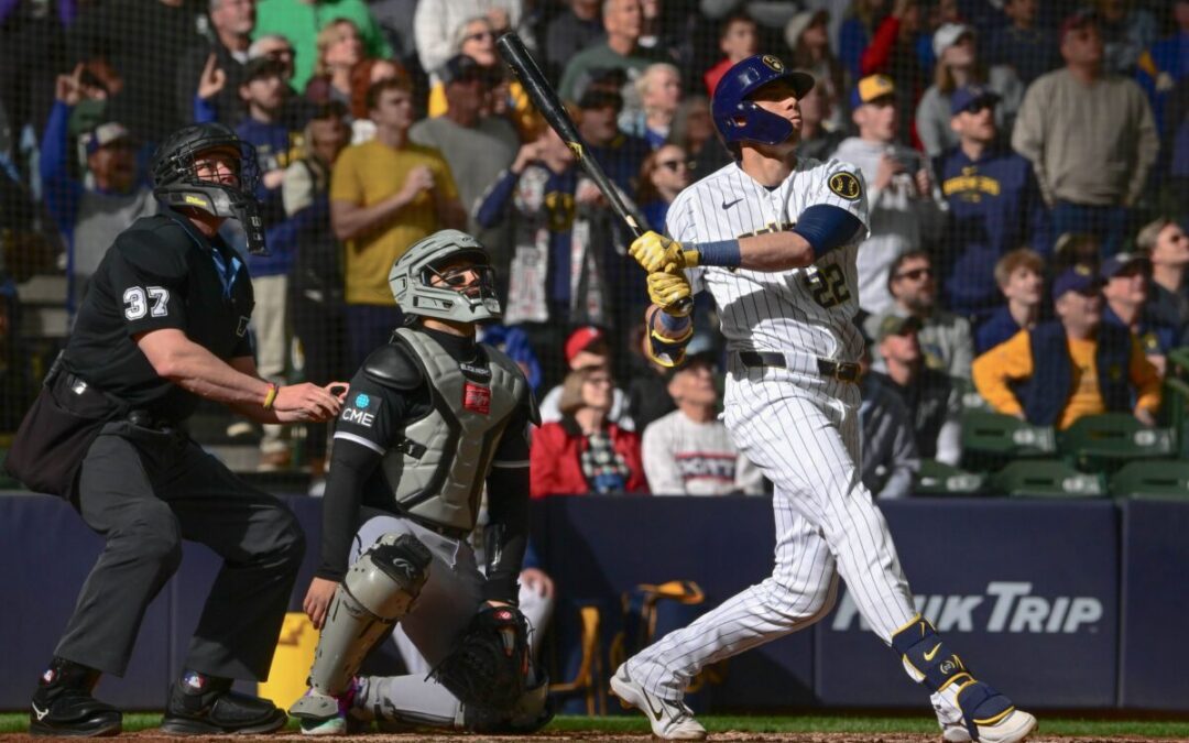 Christian Yelich’s dramatic pinch-hit home run sends Brewers to opening sweep