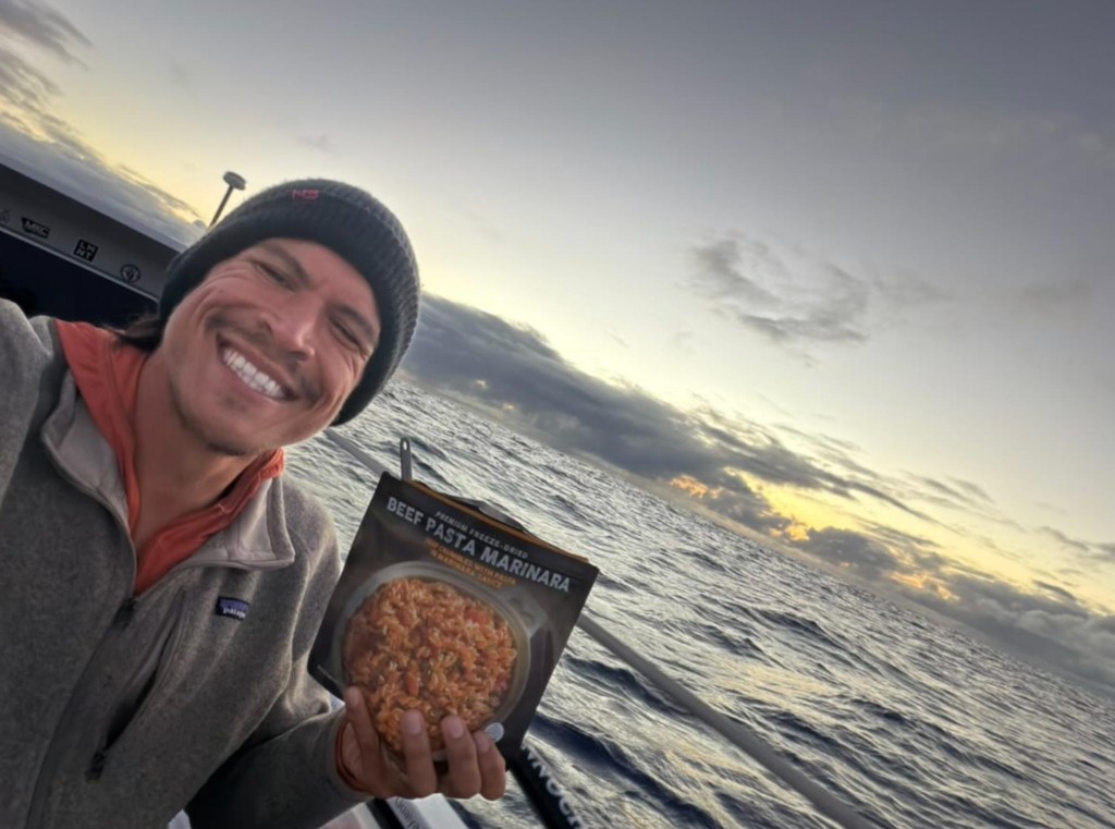 Oconomowoc’s Johnny Martinez finds peace in 3,000-mile row across Pacific