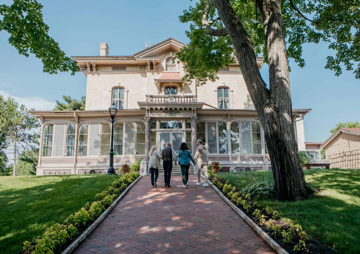 Walking up to one of many Wisconsin mansions