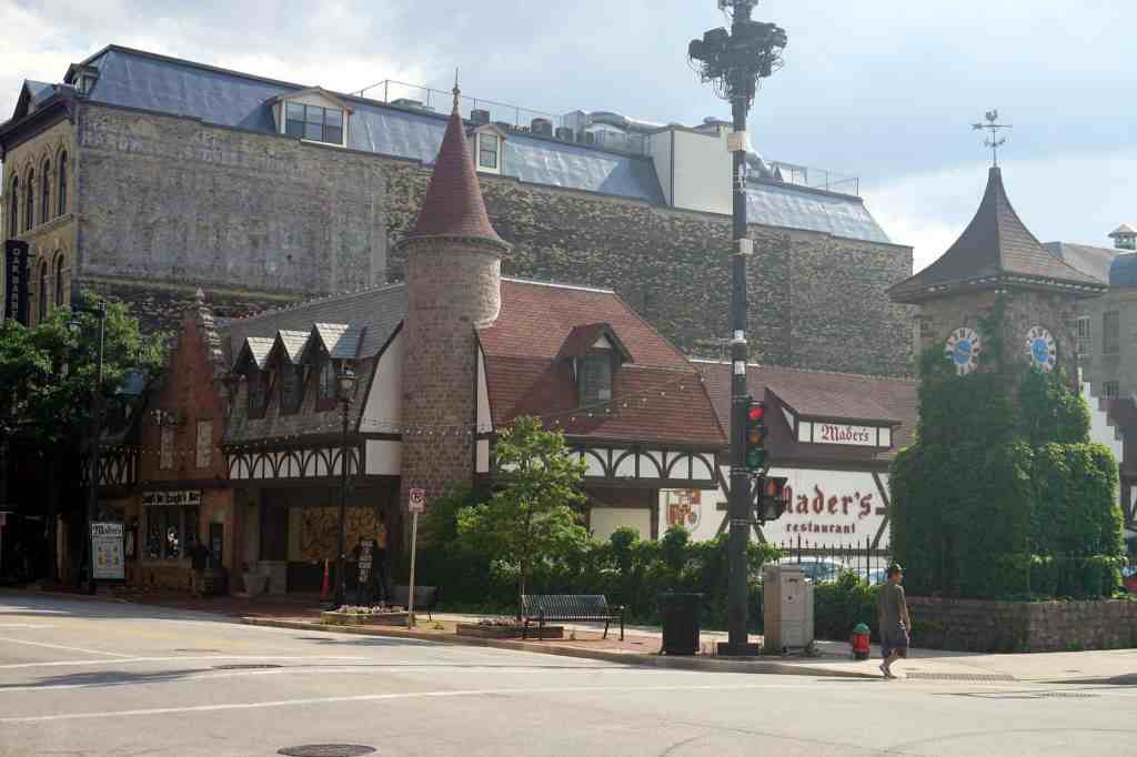 Get a taste of the 9 oldest restaurants in Wisconsin